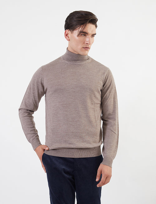 Basic turtleneck in merino wool