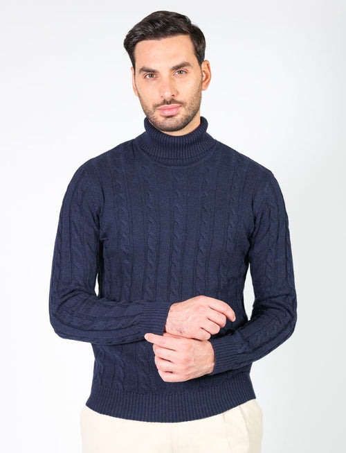 Cable knit turtleneck in cotton and wool