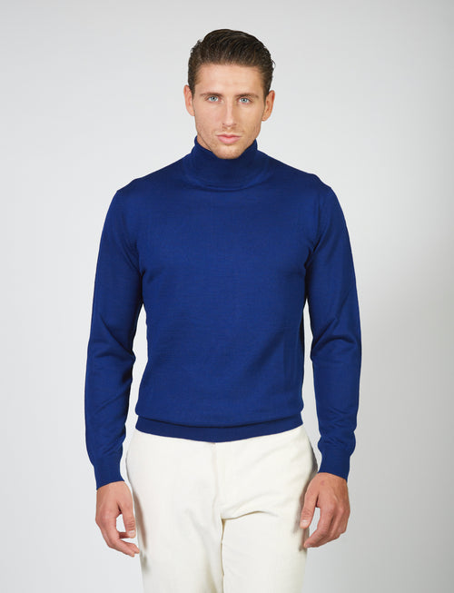 Basic turtleneck in merino wool