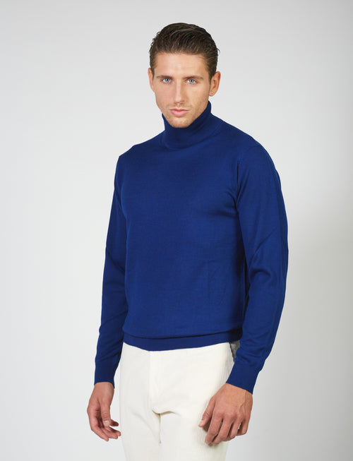 Basic turtleneck in merino wool