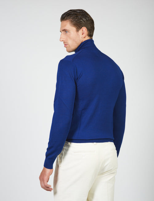 Basic turtleneck in merino wool