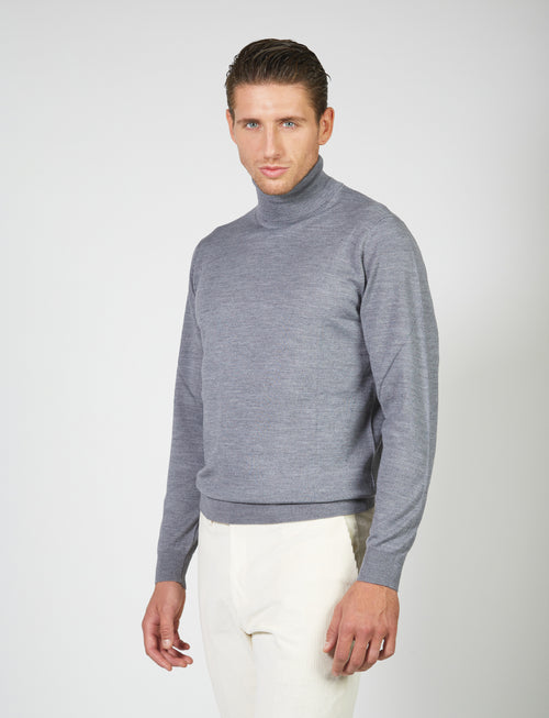 Basic turtleneck in merino wool