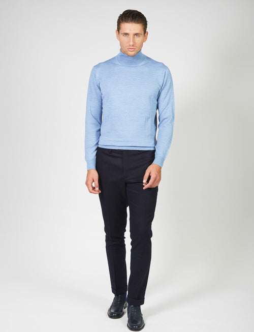 Basic turtleneck in merino wool