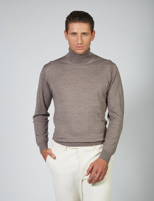 Basic turtleneck in merino wool