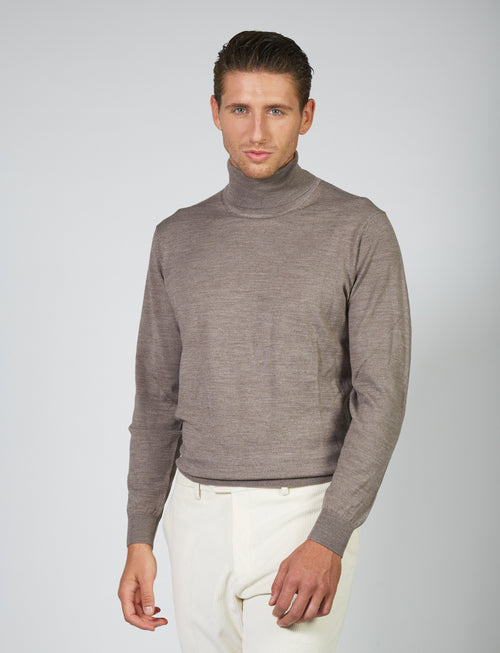 Basic turtleneck in merino wool