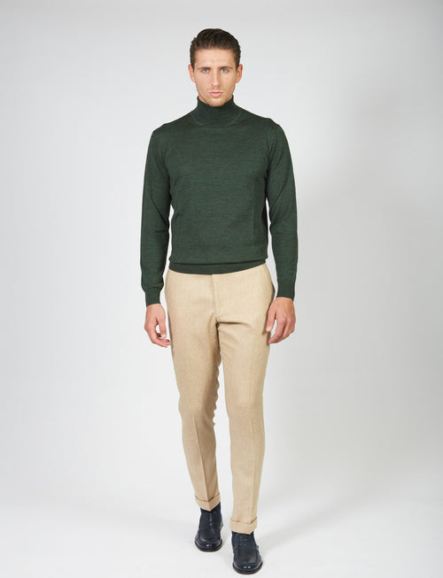 Basic turtleneck in merino wool