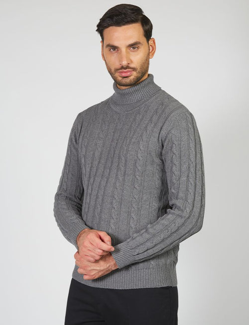 Cable knit turtleneck in cotton and wool