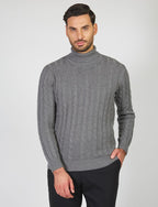 Cable knit turtleneck in cotton and wool