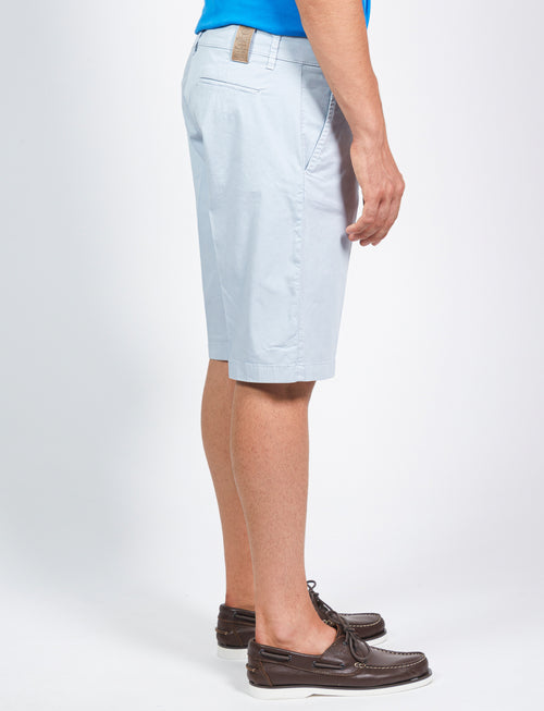 Solid color Bermuda shorts in cotton