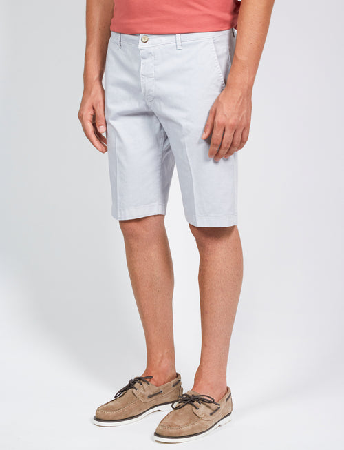 Solid color Bermuda shorts in cotton