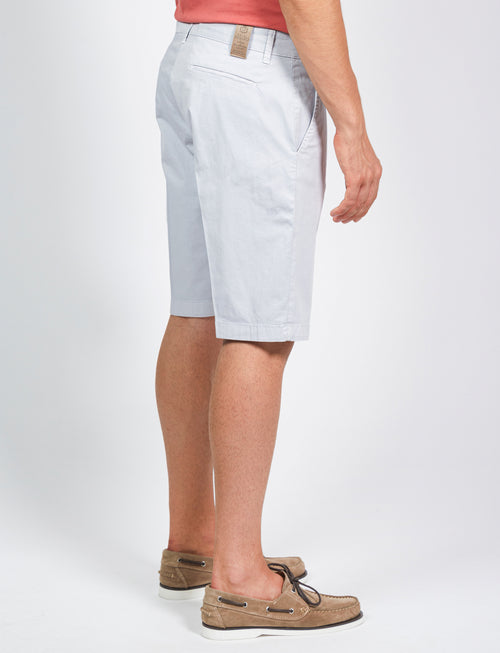 Solid color Bermuda shorts in cotton