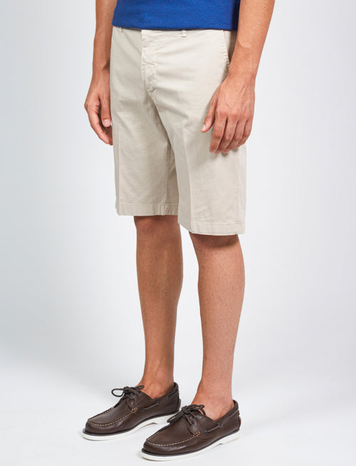 Solid color Bermuda shorts in cotton