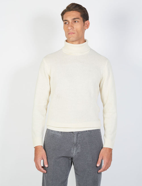 Lambswool turtleneck sweater 