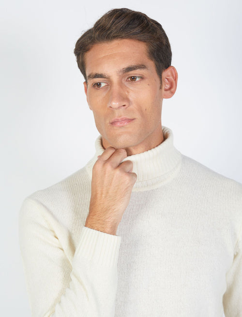 Lambswool turtleneck sweater 