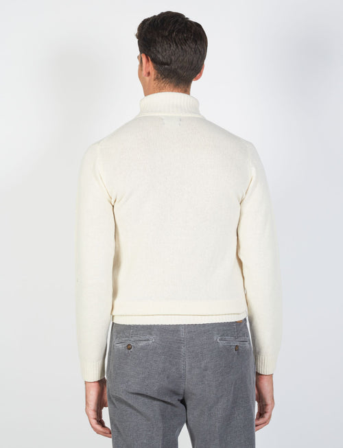 Lambswool turtleneck sweater 