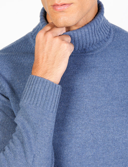 Lambswool turtleneck sweater 