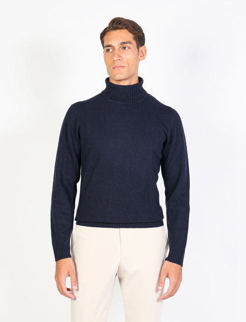 Lambswool turtleneck sweater 