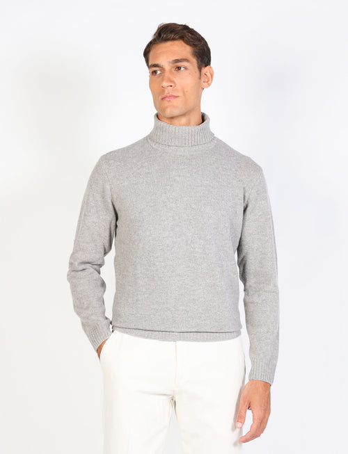 Lambswool turtleneck sweater 