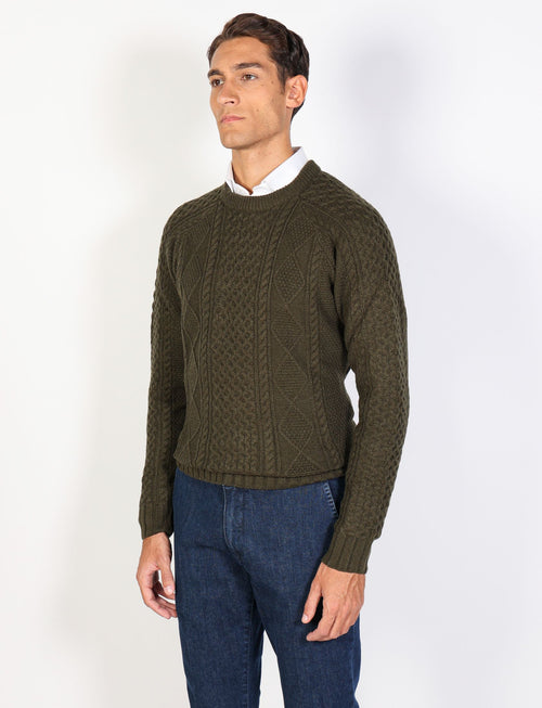 Crewneck sweater with diamonds and wool cables 