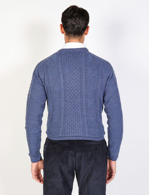 Crewneck sweater with diamonds and wool cables 