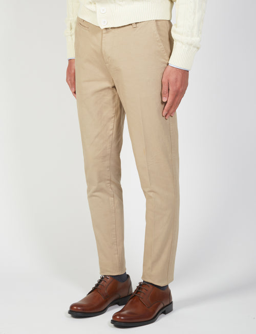 Pantaloni basici in tessuto twill