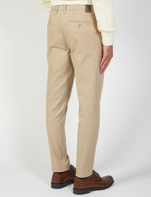 Pantaloni basici in tessuto twill