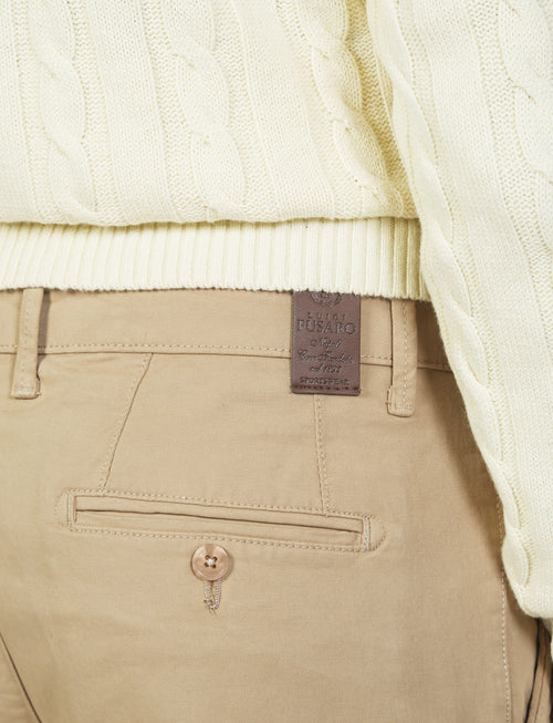 Pantaloni basici in tessuto twill