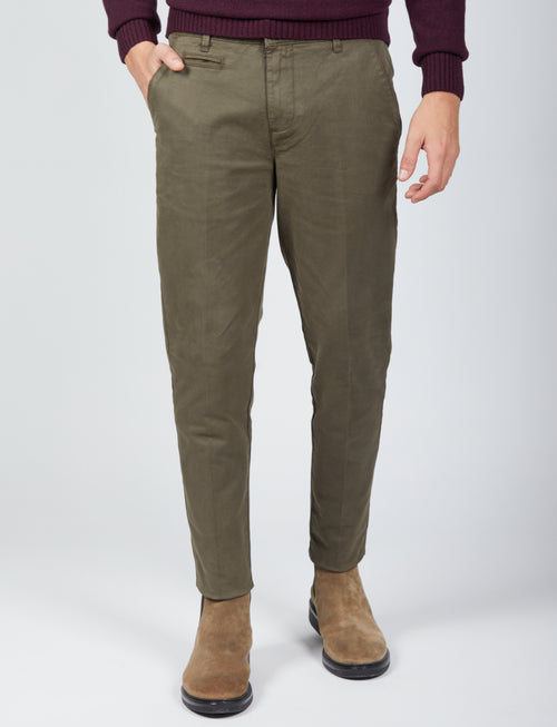 Pantaloni basici in tessuto twill