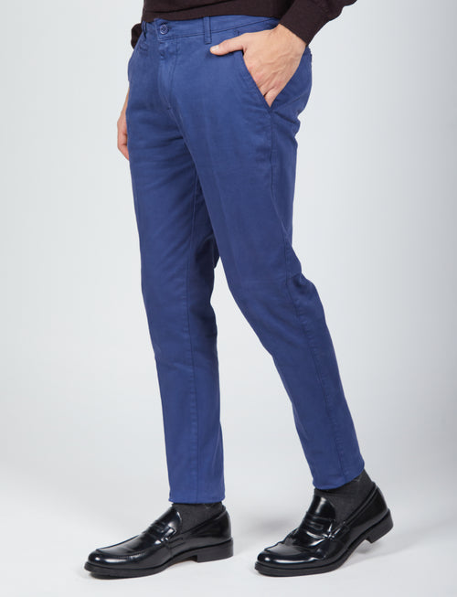 Pantaloni basici in tessuto twill