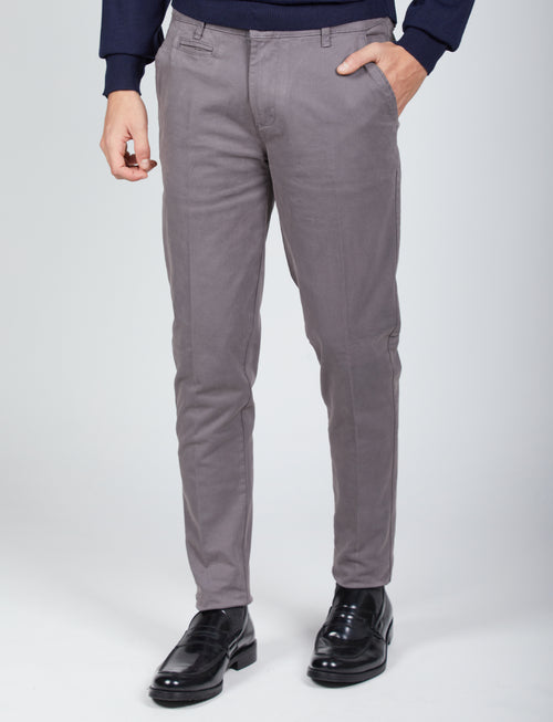 Pantaloni basici in tessuto twill